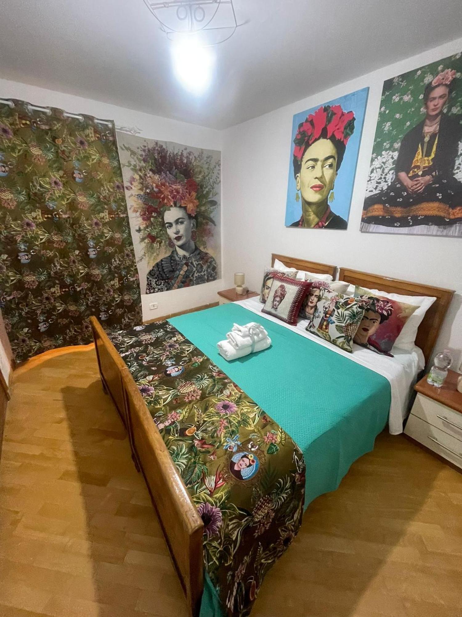 Plebiscito Charme Rooms เนเปิลส์ ภายนอก รูปภาพ