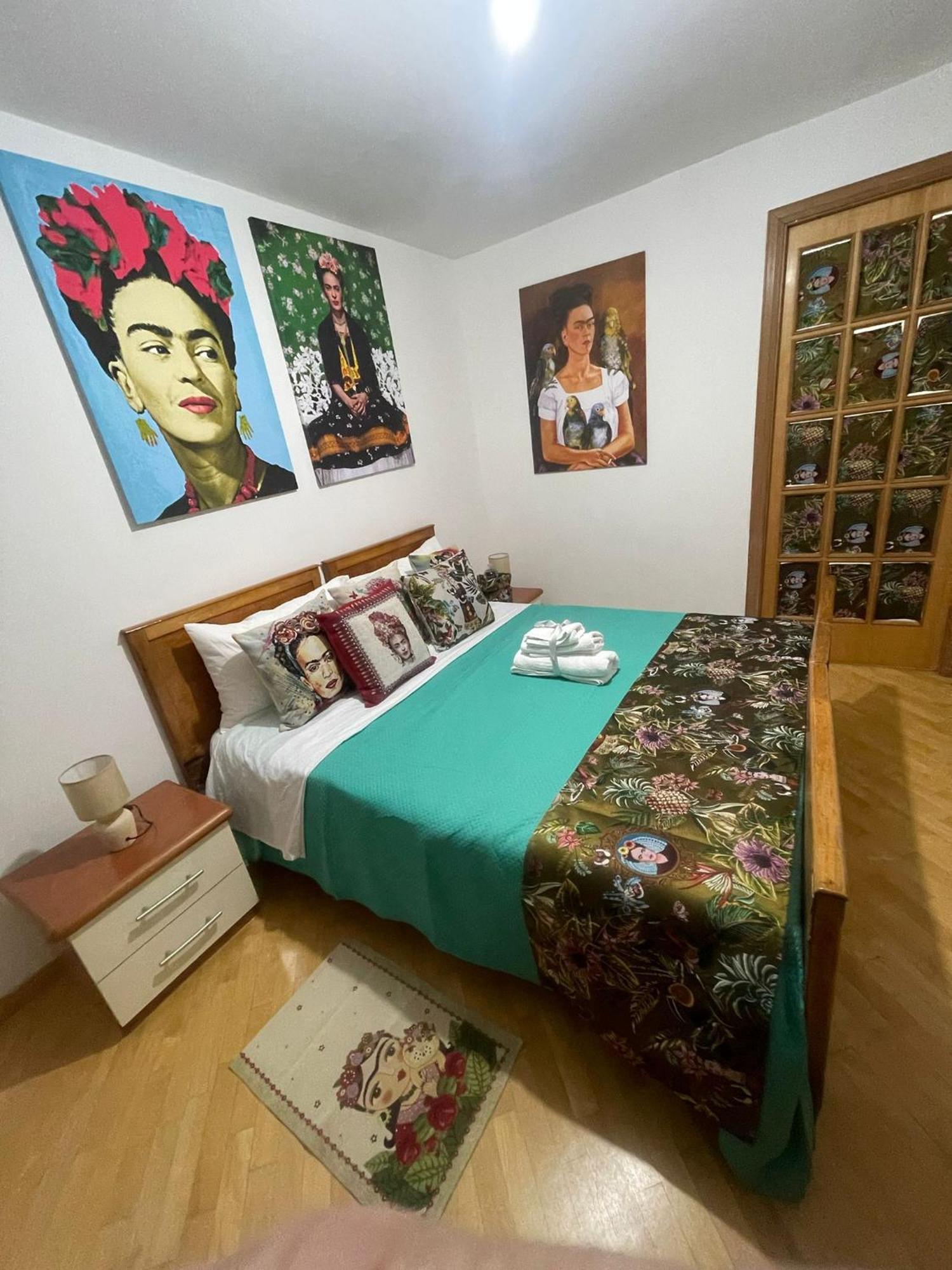 Plebiscito Charme Rooms เนเปิลส์ ภายนอก รูปภาพ