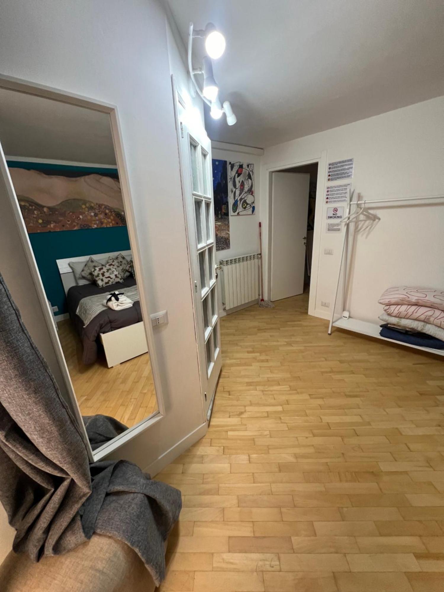 Plebiscito Charme Rooms เนเปิลส์ ภายนอก รูปภาพ