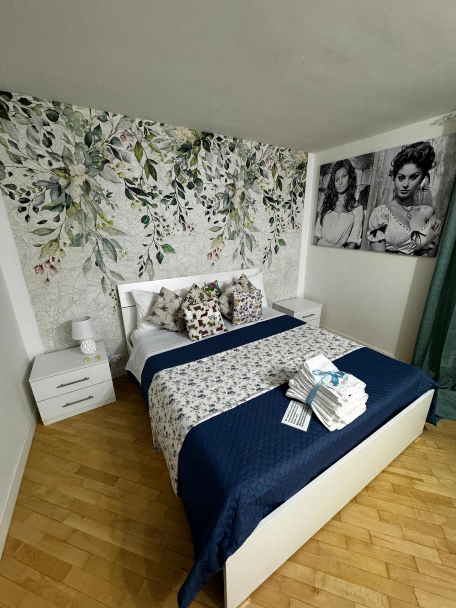 Plebiscito Charme Rooms เนเปิลส์ ภายนอก รูปภาพ