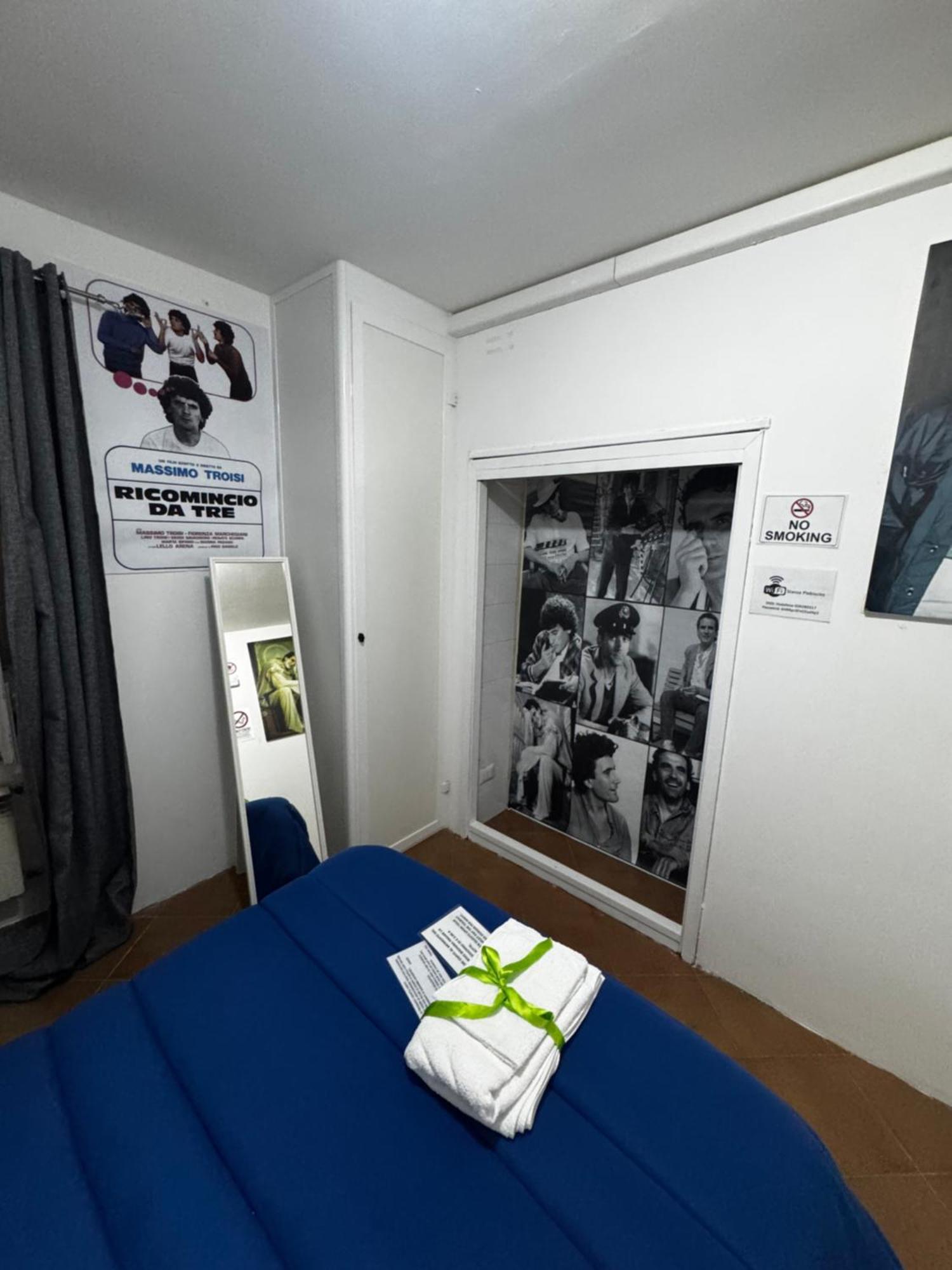 Plebiscito Charme Rooms เนเปิลส์ ภายนอก รูปภาพ